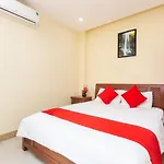 Phuong Hong Hotel